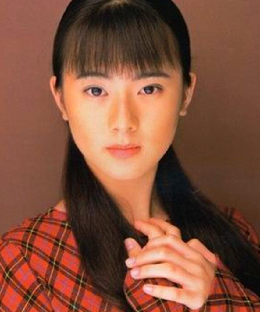 遠野凪子外型討好,曾任日劇女主角。