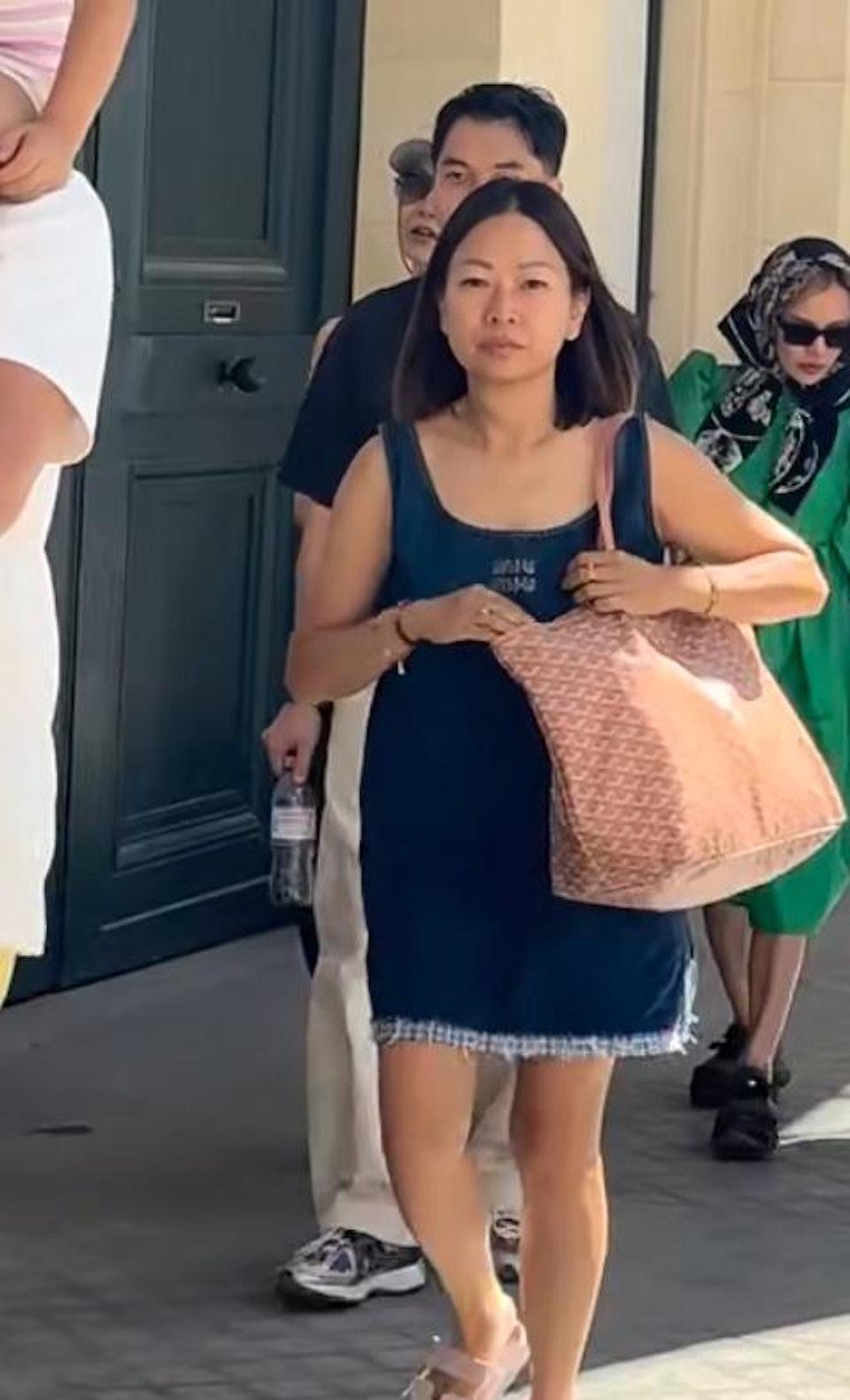 張曼玉被直擊孖神秘年輕男子遊巴黎。