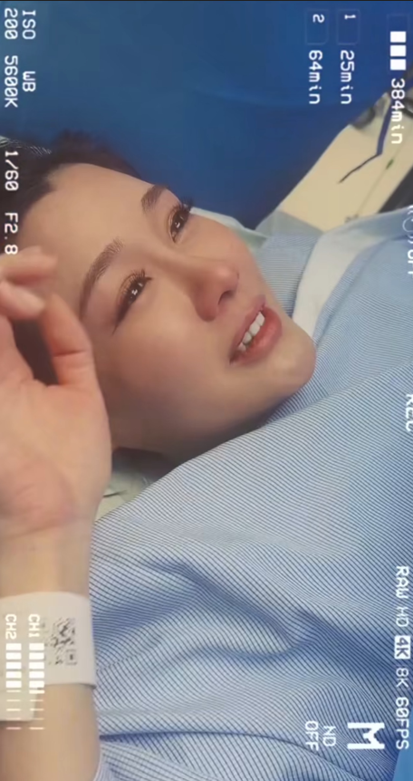 陳詩欣見兒子出世感動落淚。