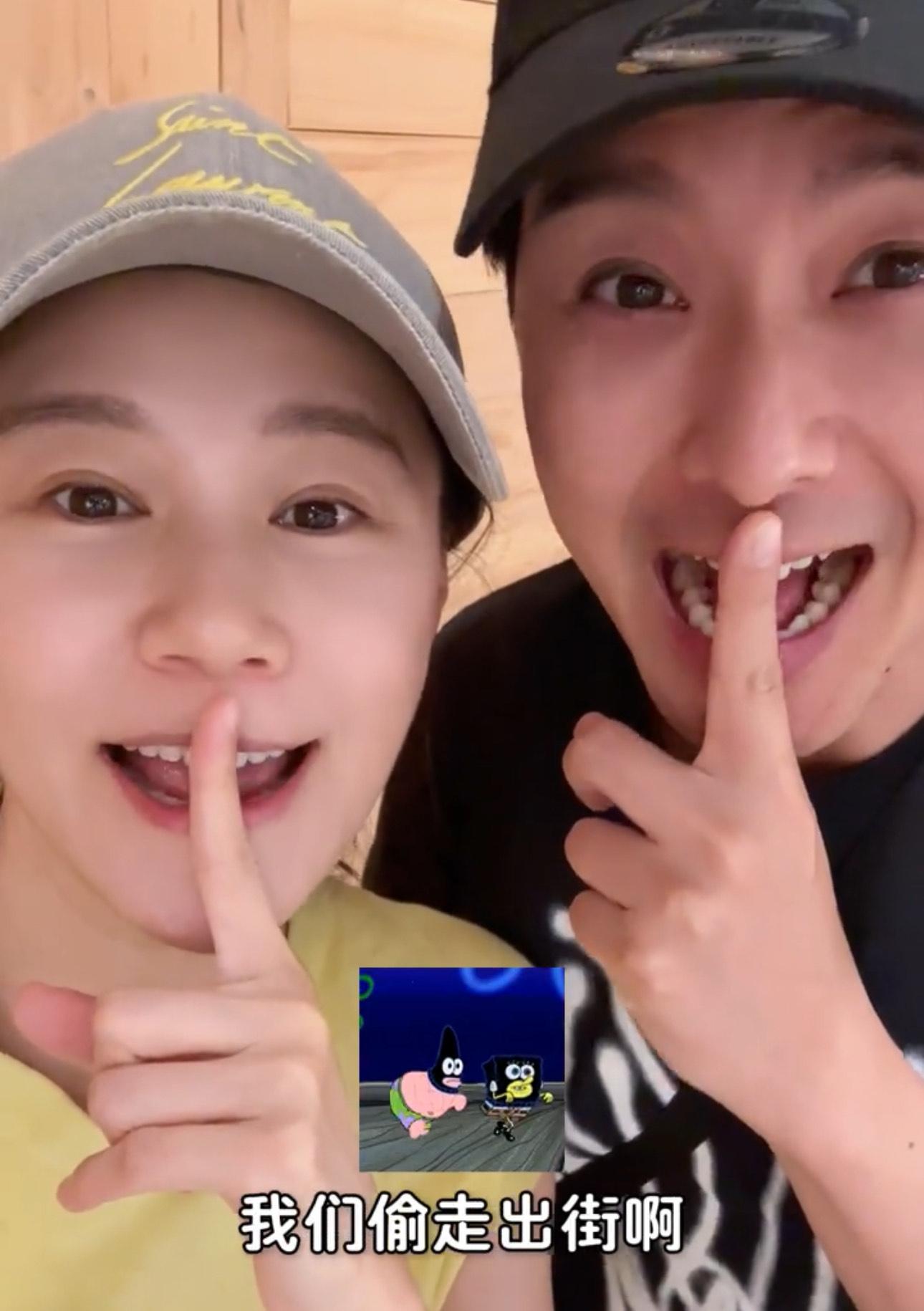 兩公婆日前忙裏偷閒,撇甩仔仔出街拍拖過二人世界。