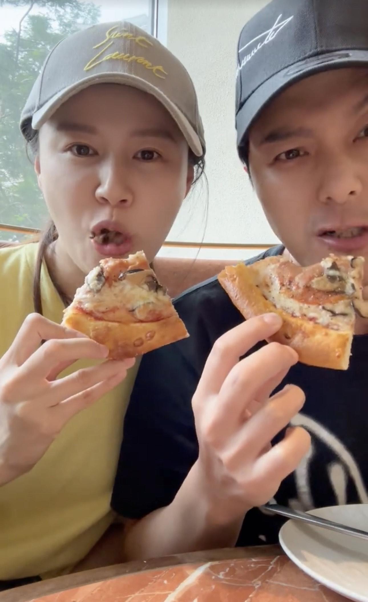 黃翠如大嘆最愛的Pizza。