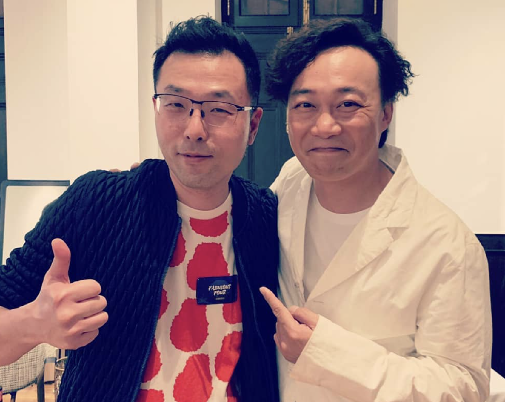 James Ting與陳奕迅合照。