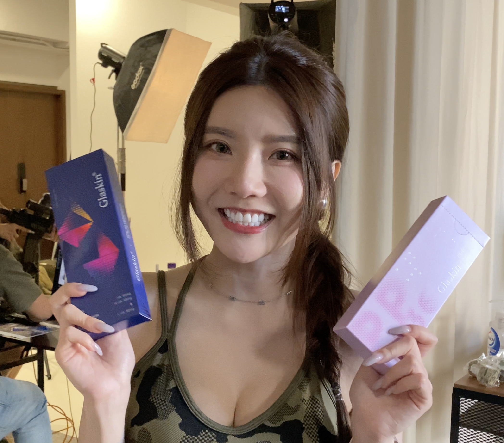 KOL張育玲天生愛美,經常留意韓國醫美新潮流成美容達人。