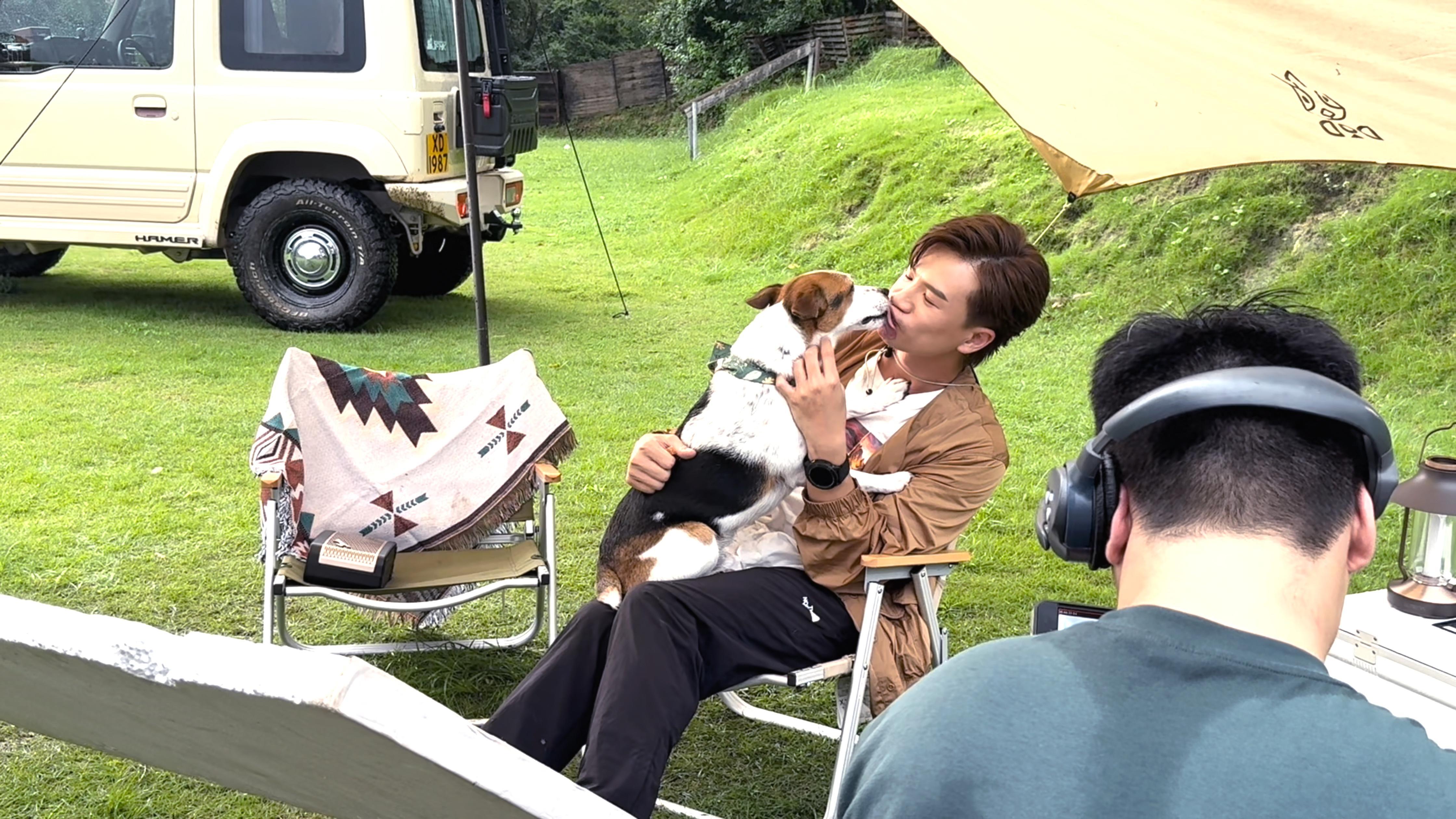 現年39歲的釗峰,離開合作超過13年的娘家做獨立歌手。