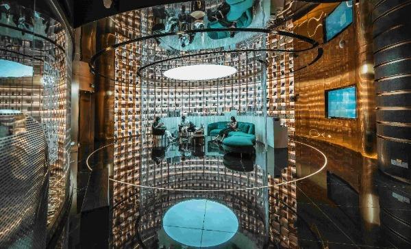 御溪書齋是一間國潮風新式圖書館,以「做中國年輕人的藏書閣」為設計理念。(圖片來源:珠海發布微信公眾號)