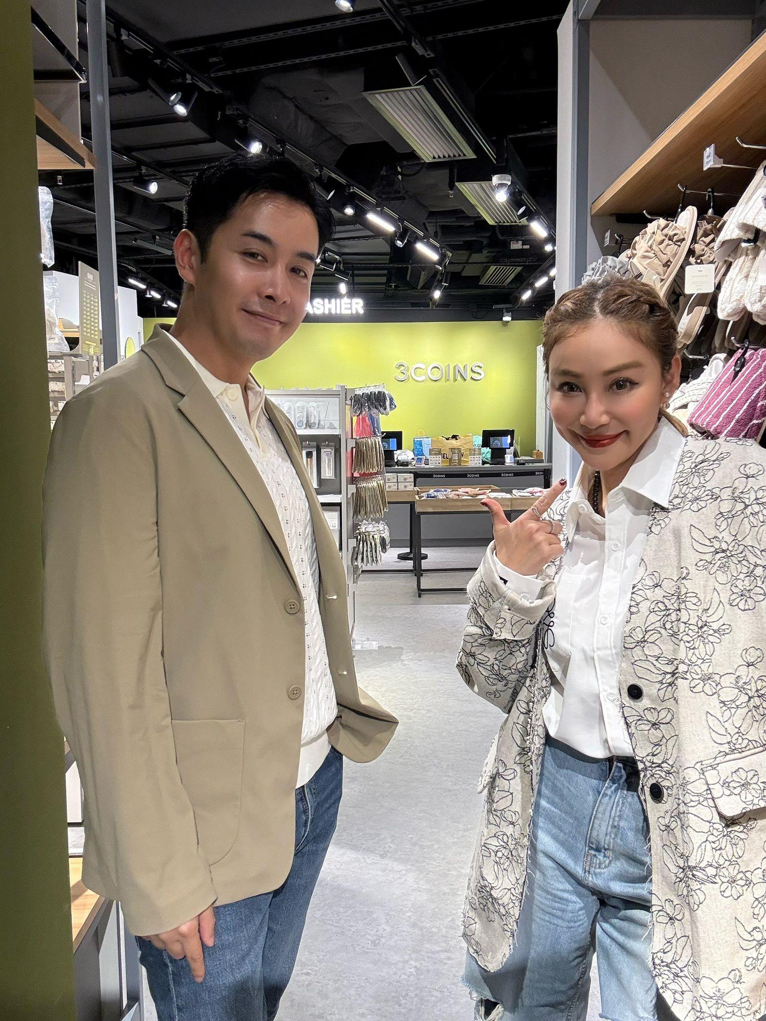 兩人直播前合照留念。