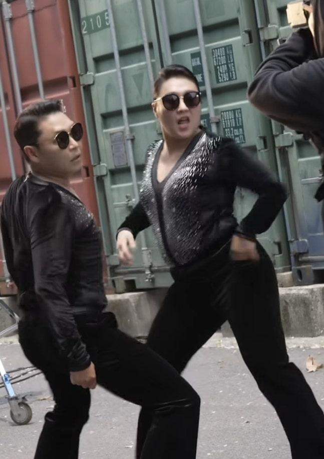 兩人在片中已經分不到彼此。