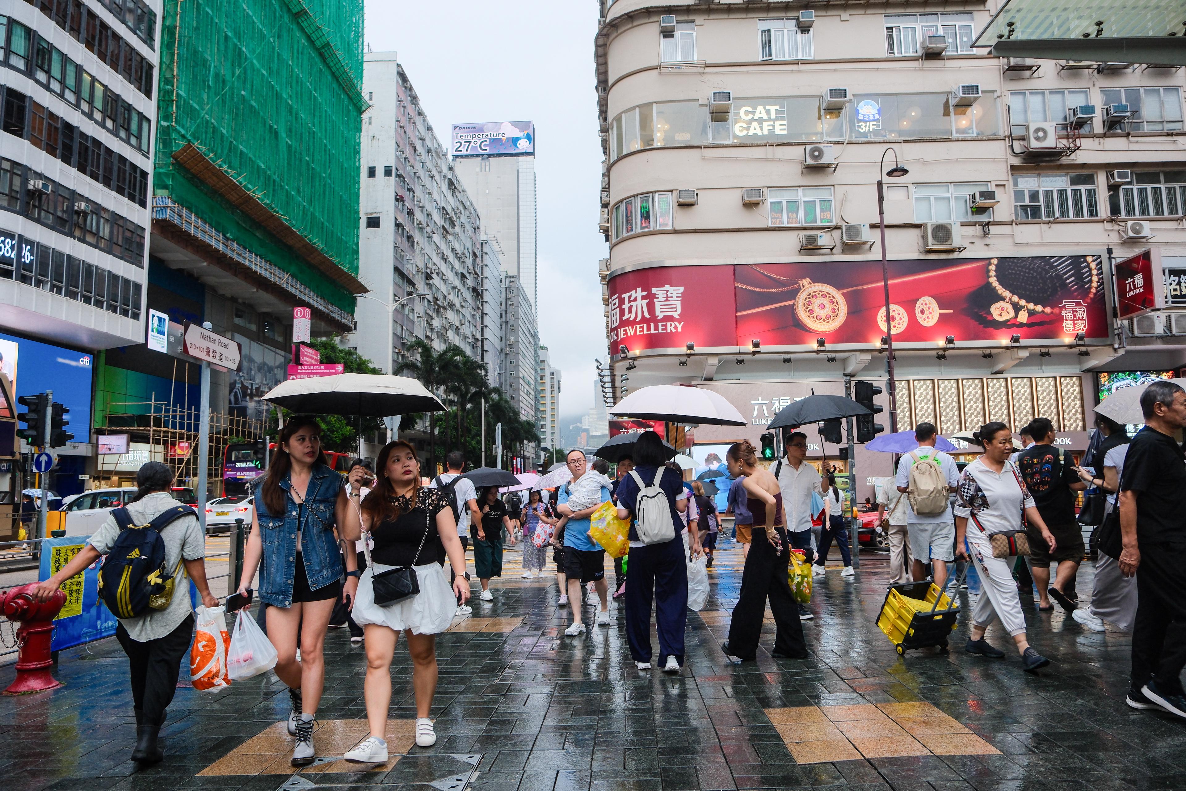 按照現時預測,熱帶風暴韋帕會在18日晚至19日初進入香港800公里範圍。(中通社)