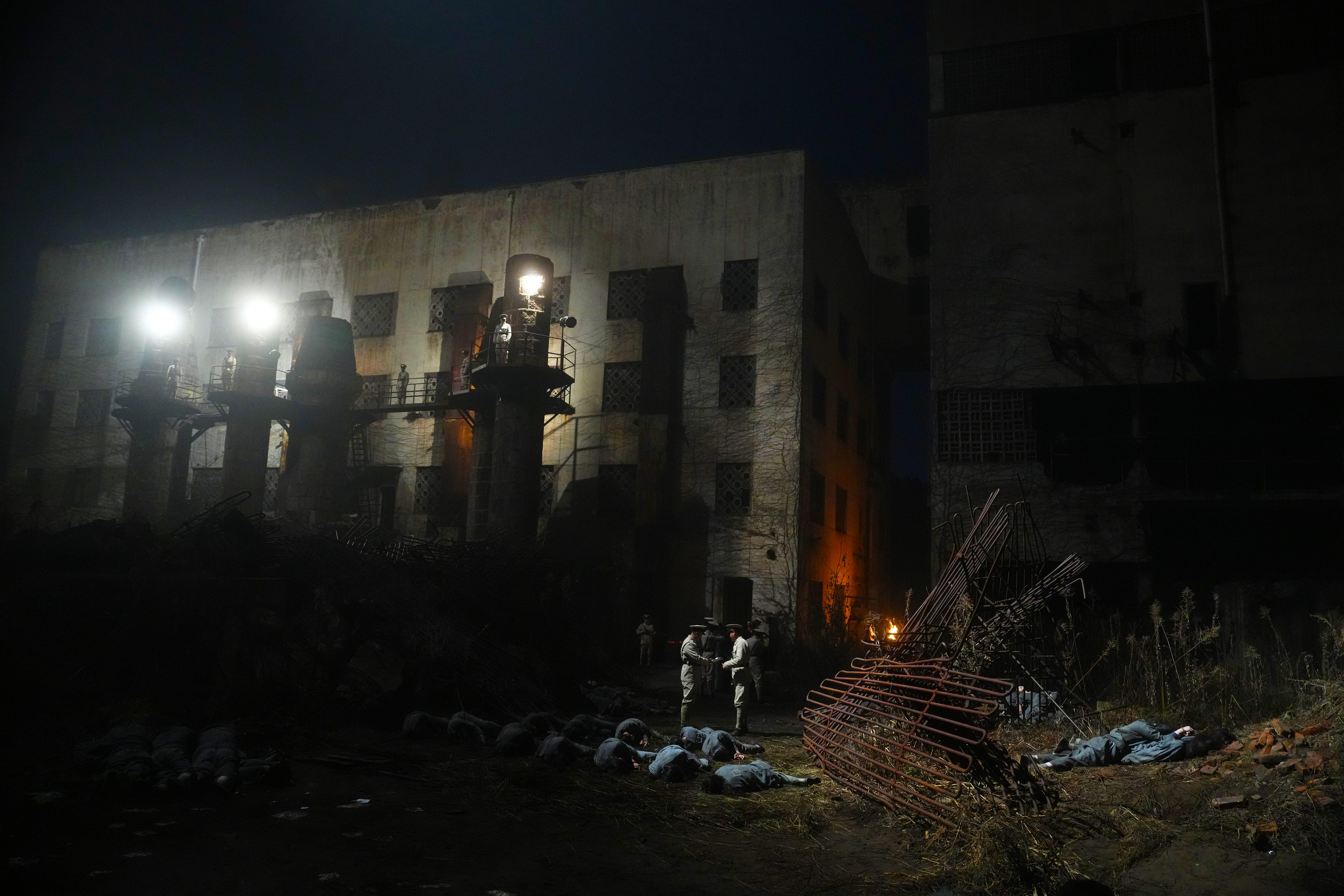 導演陳可辛今次重金在上海實景拍攝。