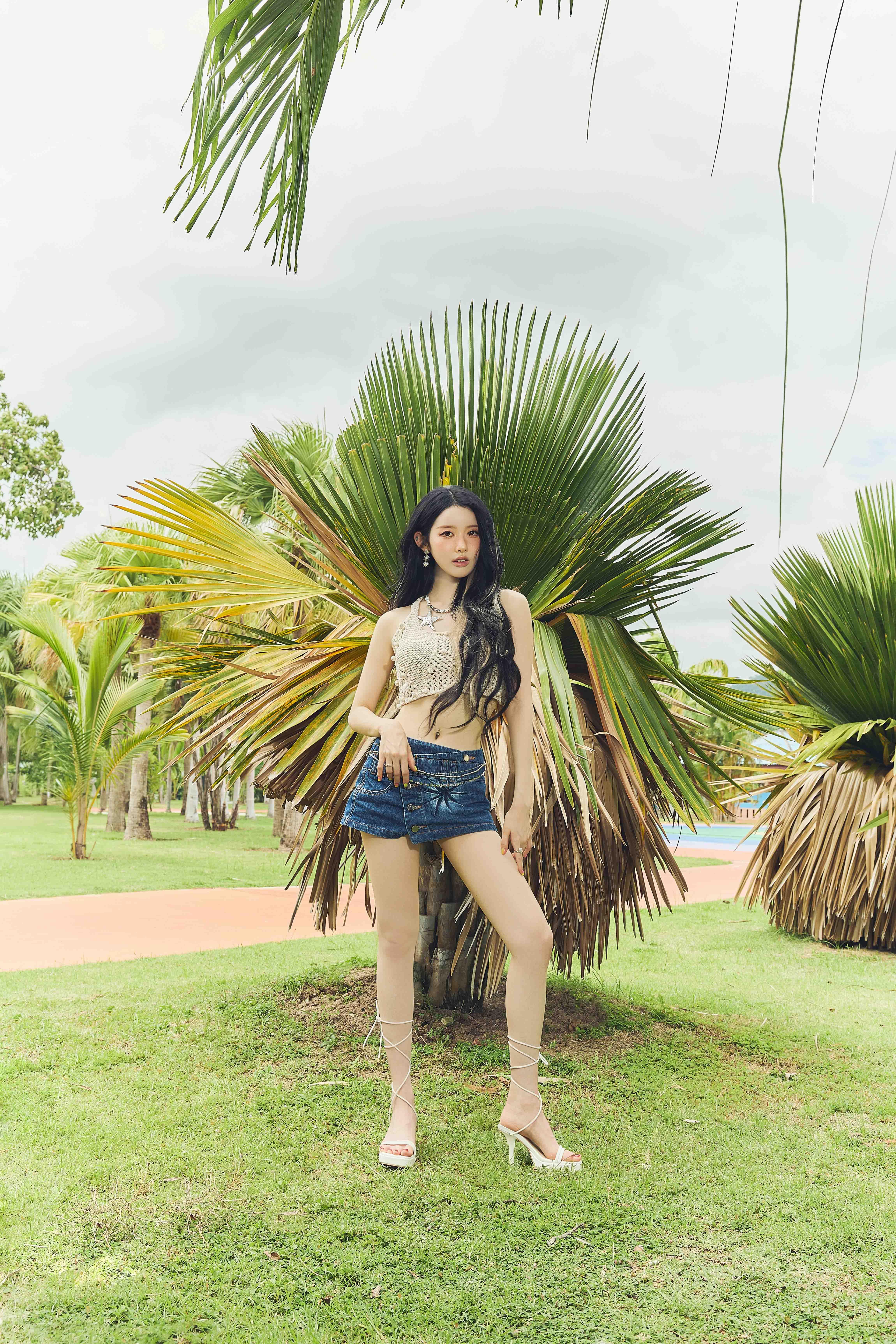 負責主唱的SIEUN。