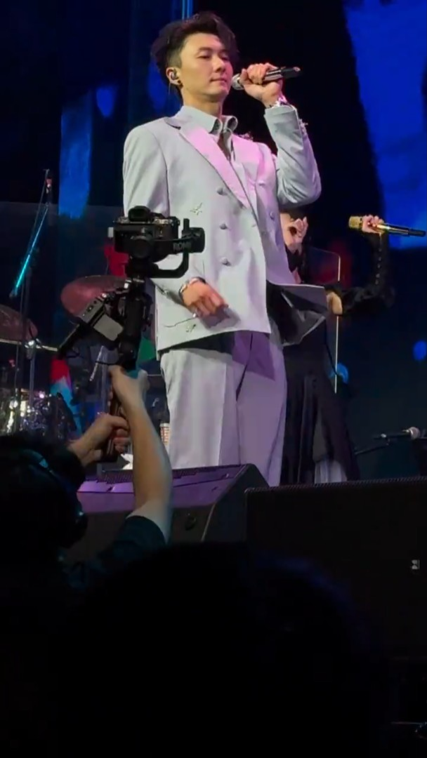 王浩信跳抖音神曲《大展鴻圖》。