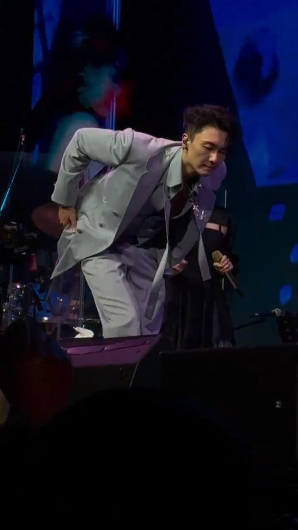 王浩信跳抖音神曲《大展鴻圖》。