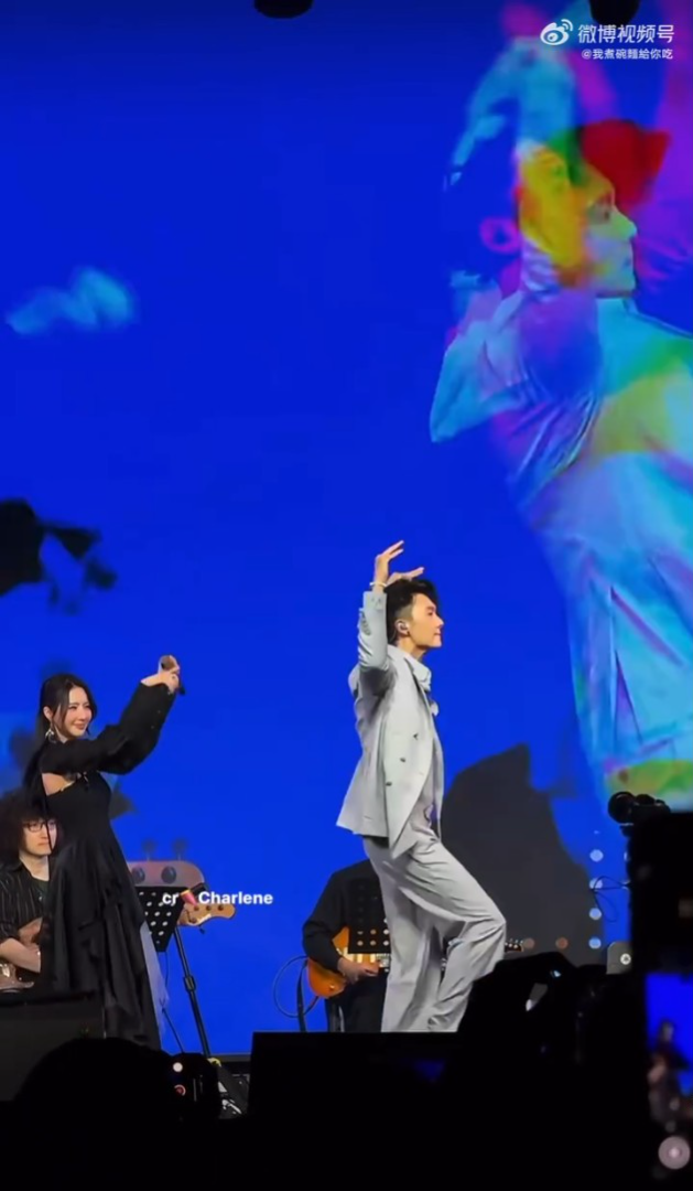 王浩信跳抖音神曲《大展鴻圖》。