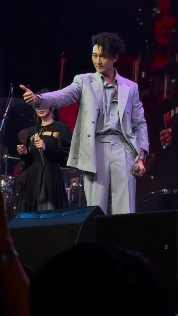 王浩信跳抖音神曲《大展鴻圖》。