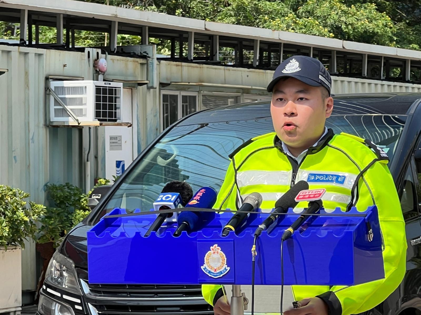 西九龍總區交通部執行及管制組高級督察鄭皓銘。