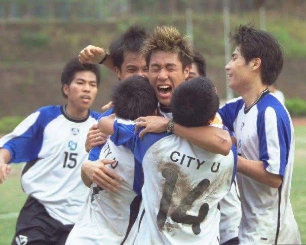 郭Sir大學時期已加入校隊。(中間者)(受訪者提供)