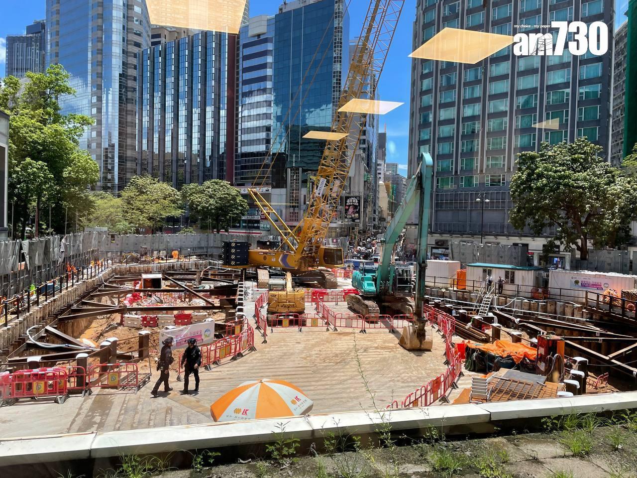 尖沙咀一個地盤發現戰時炮管。(讀者提供)