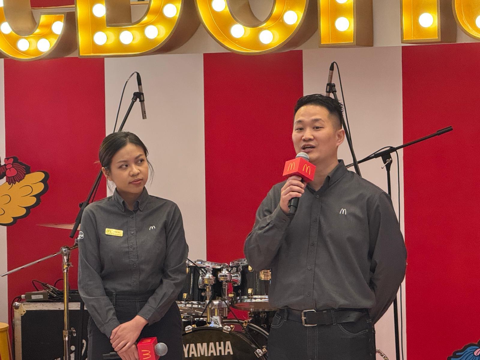 ifc Mall餐廳總經理Kelly Ho(18歲成為見習經理)及金鐘海富中心餐廳總經理Jacky Chan(任職25年)到場分享職業歷程,鼓勵考生勇於嘗試不同出路。