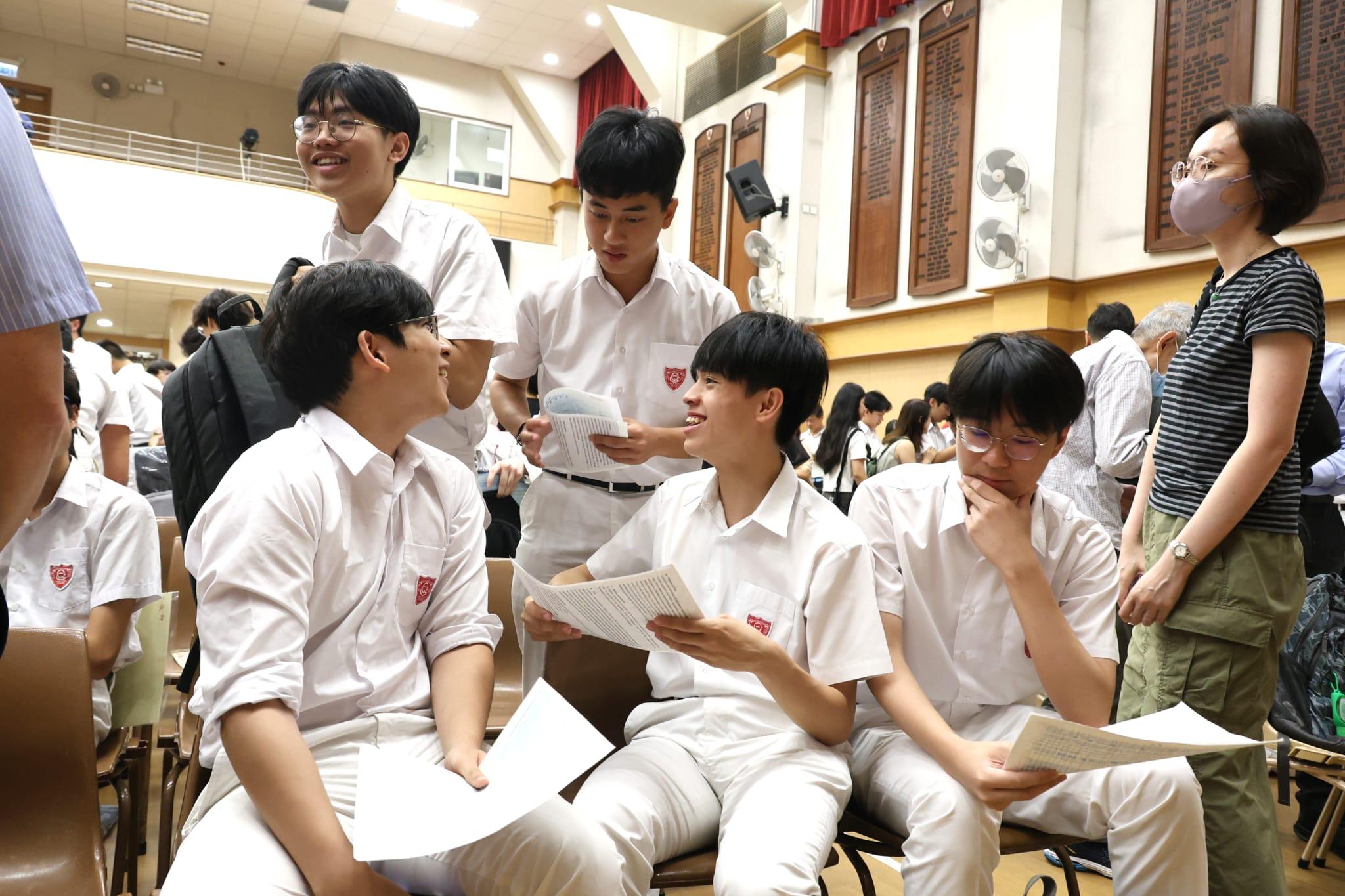 DSE放榜2025|誕16狀元14校曝光 中國婦女會誕「終極狀元」(持續更新)