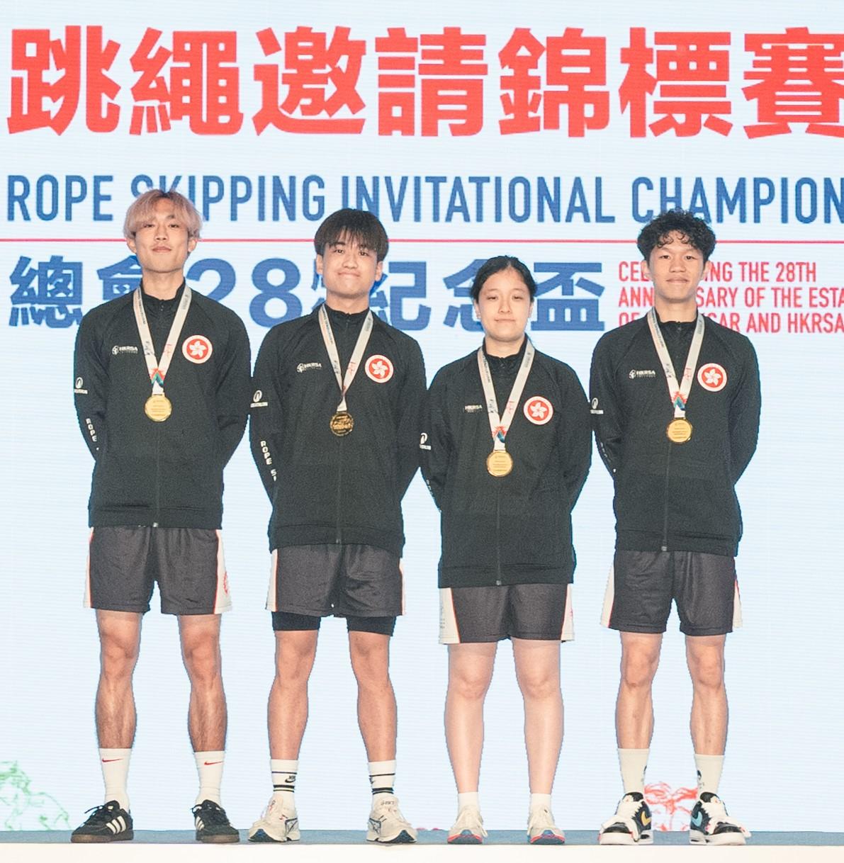 交互繩四人速度跳接力混合組蔡家源、梁凱然、張朗晴、劉盼晞