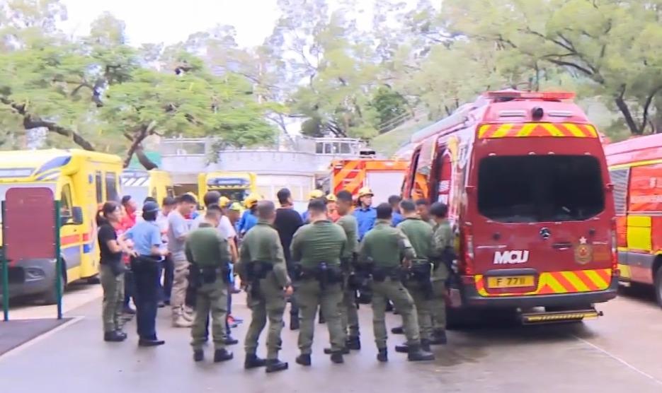 18歲少女郭靄筠失蹤,救援隊上山搜救。(有線新聞電視截圖)