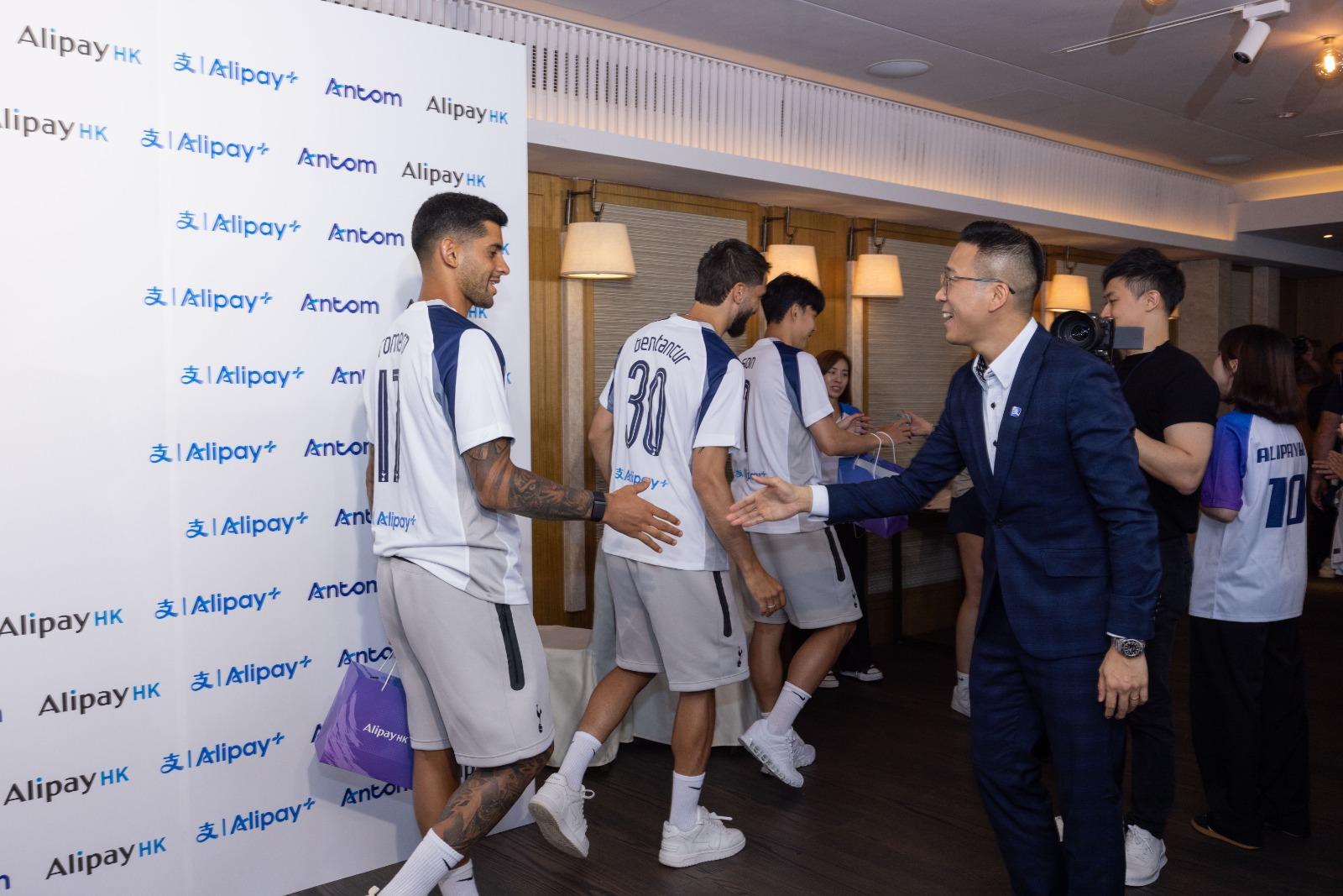 熱刺見面會,活動完結後大家都滿載而歸。