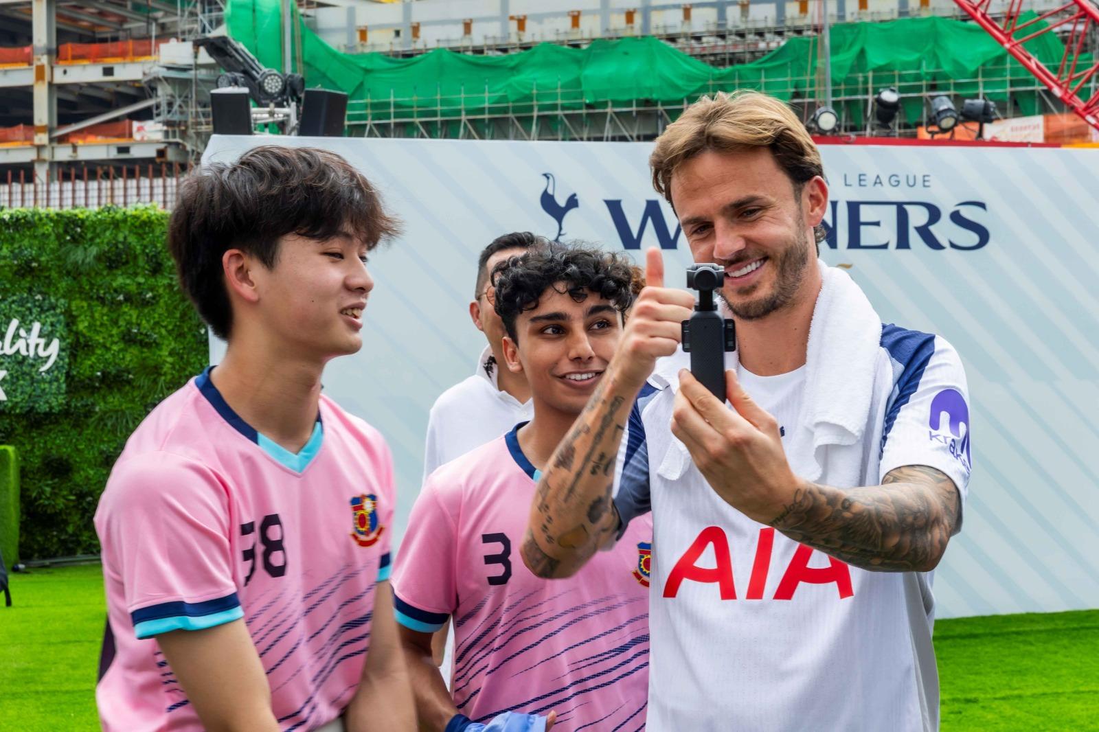 麥迪臣(James Maddison)等熱刺球星於「AIA 友邦好生活節 2025:熱刺球星社區活動」驚喜現身。