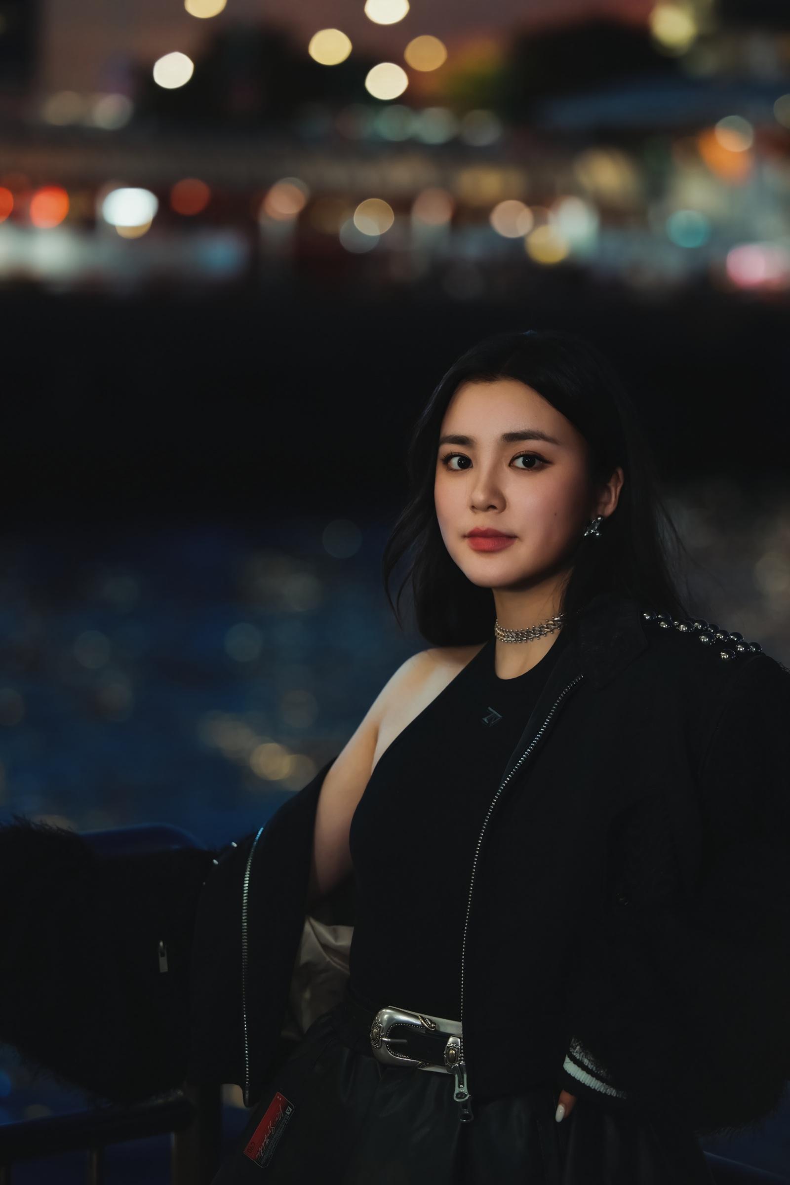 Chantel姚焯菲在新歌《KMC》MV,化身型格知性女生。