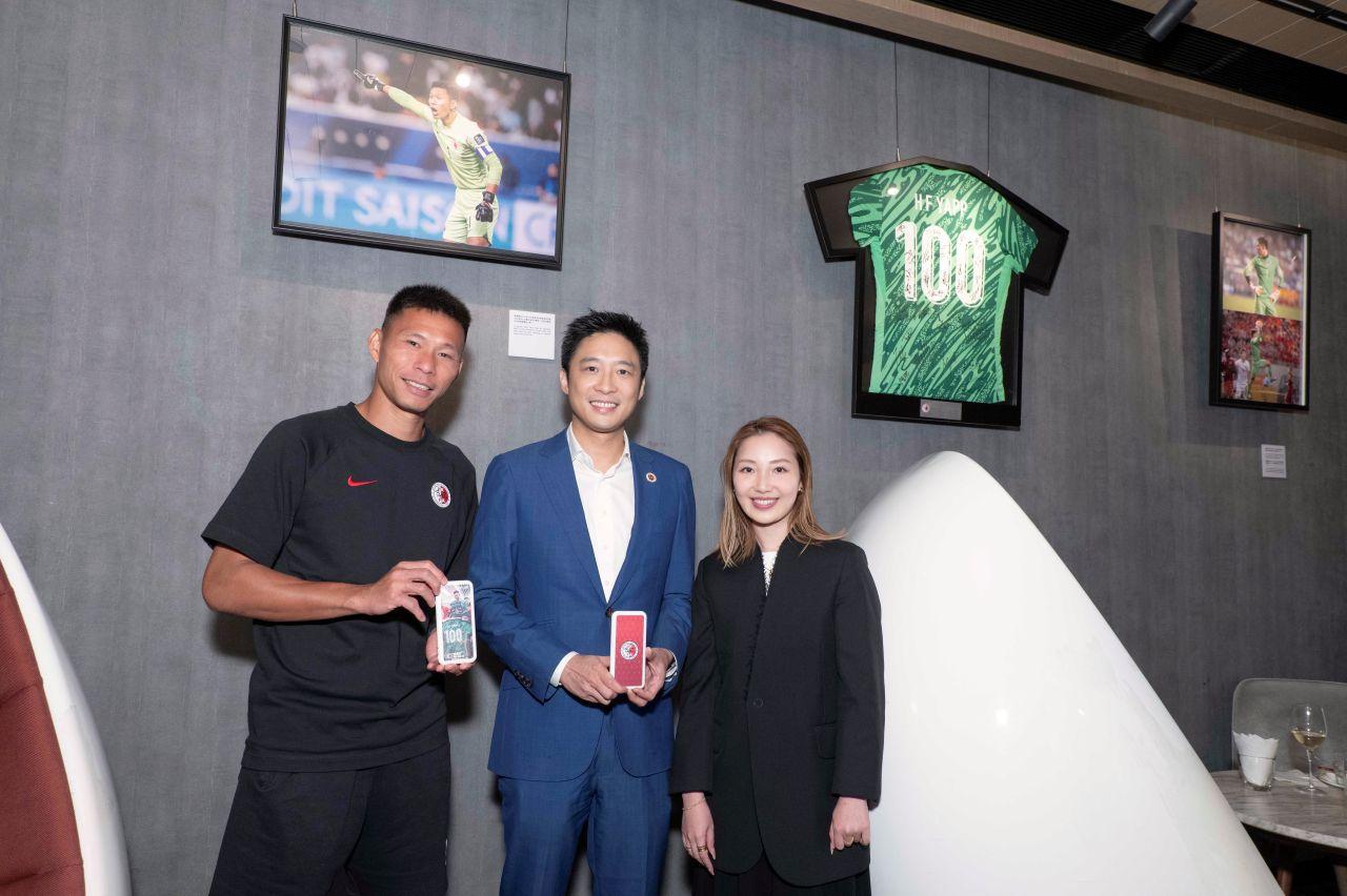 霍啟山表示,有市民支持才有港隊,今次舉辦展覽冀讓球迷在球場外有體驗,「這只是開始,最緊要球隊成績好。上場啟德氣氛好,下一步在球場外做多點」。