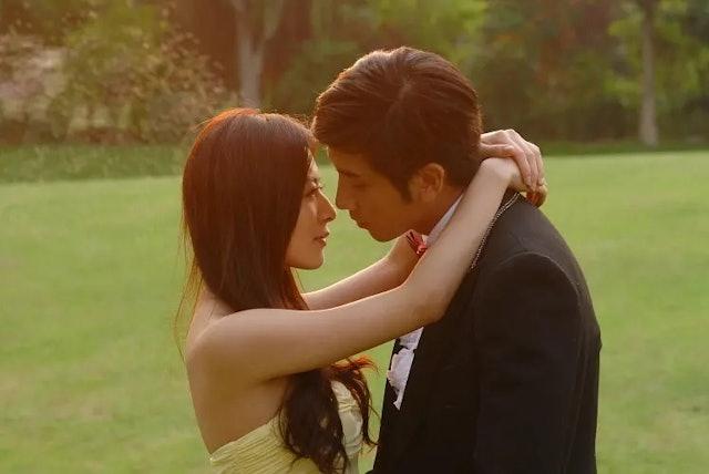 江若琳昔日曾在電視劇《學警狙擊》與吳卓羲演情侶。