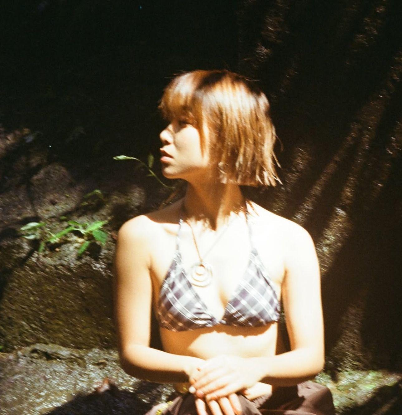 26歲moon tang大解放,激罕曬性感泳照。