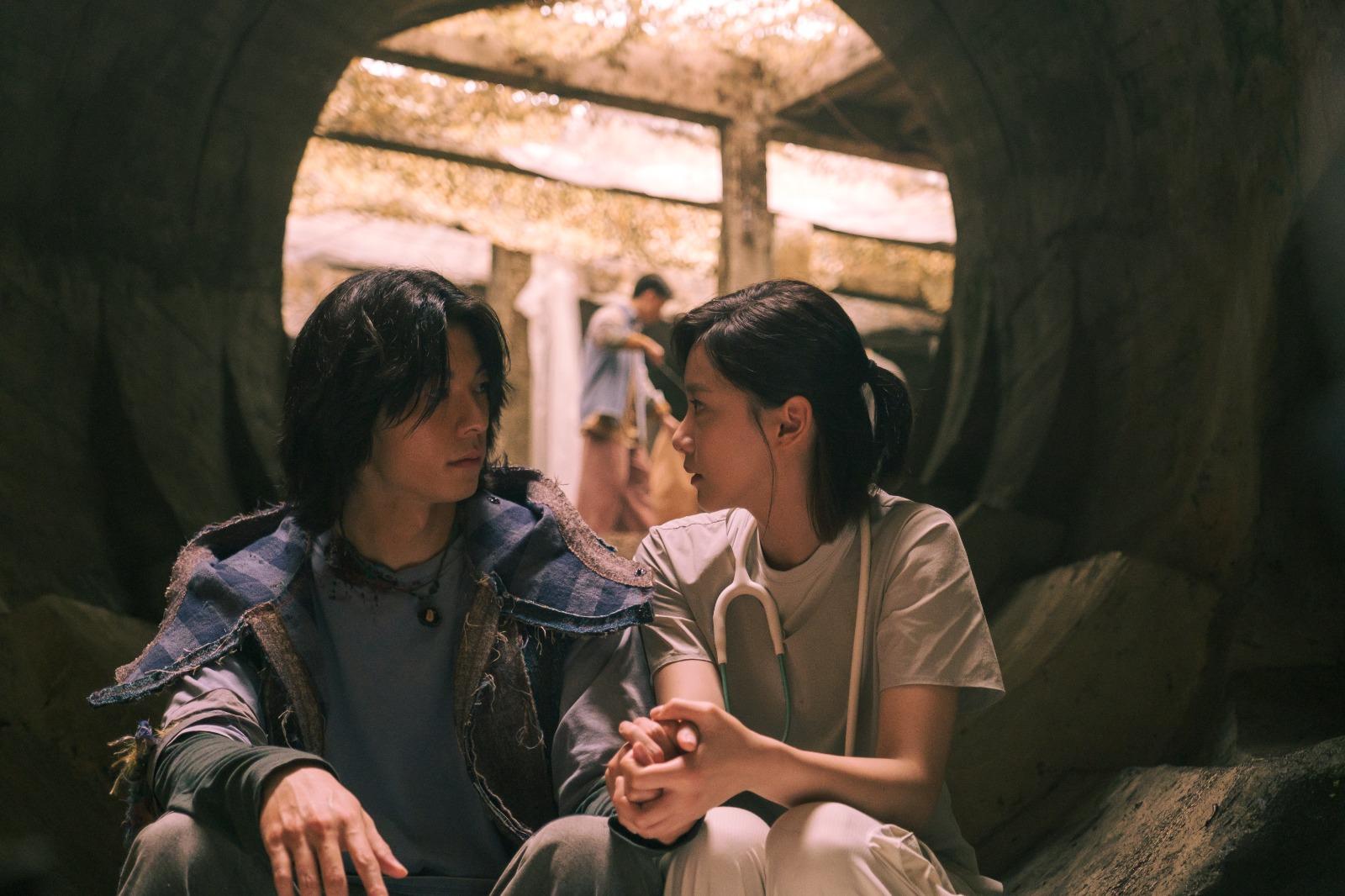 許光漢夥袁澧林奇幻愛情片《他年她日》於10月上映。