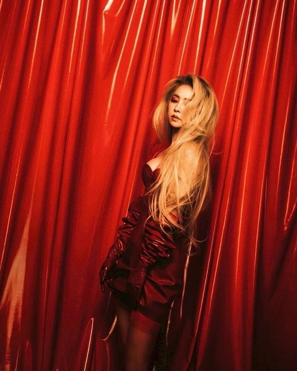 Jolin新專輯《Pleasure》以人性「七宗罪」為靈感,探討慾望、痛苦與自我救贖。