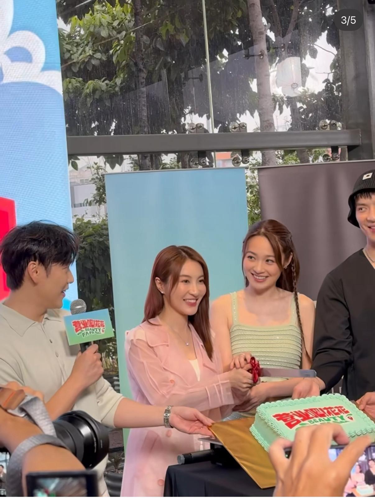 向來愛錫Fans「薔薇」的林夏薇,還獲Fans現場再度慶祝生日。