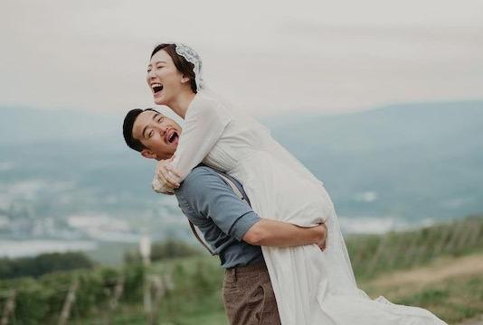 王敏奕(Venus)與曾志偉兒子曾國祥於2019年在北海道結婚,兩人由拍拖到結婚至今相愛12年。