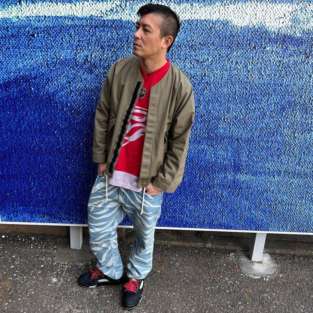 而家變成男人味重的潮流達人。