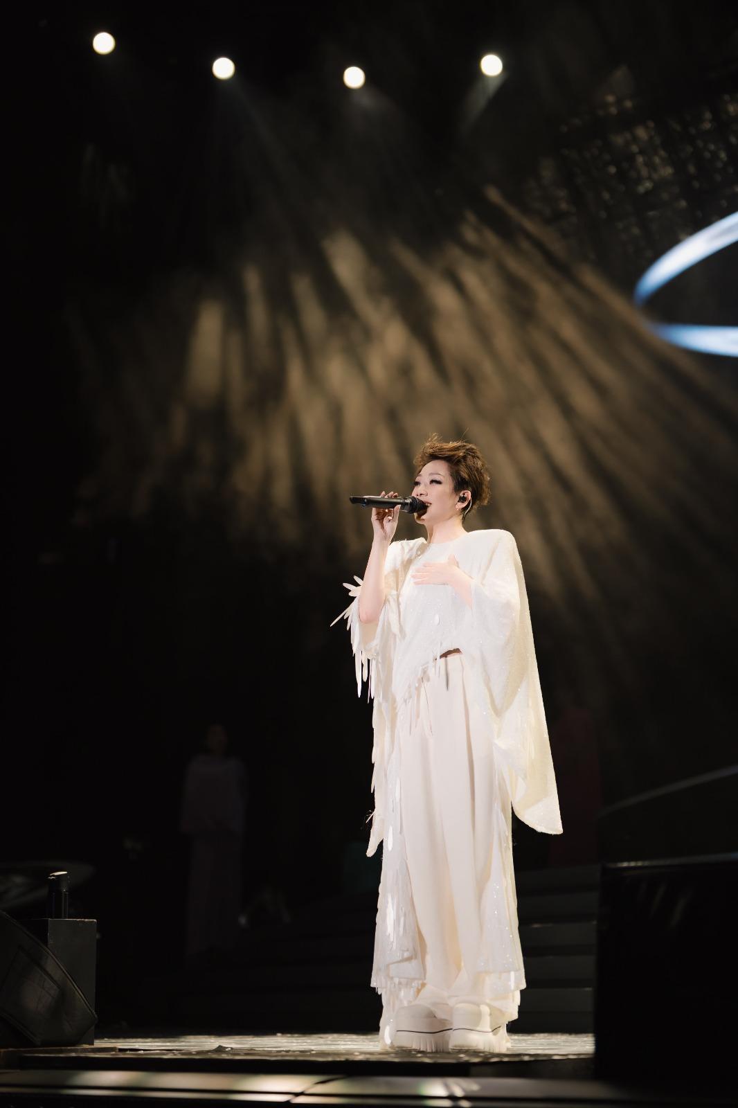 林憶蓮的2025年巡迴演唱會《迴響 Resonance》上周末在上海體育場開唱。