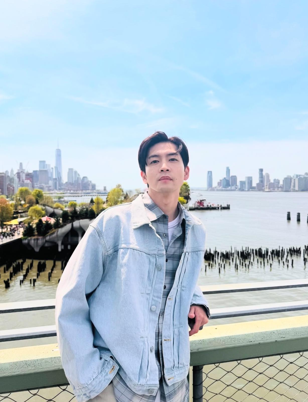 松下洸平入行17年宣布成家立室。