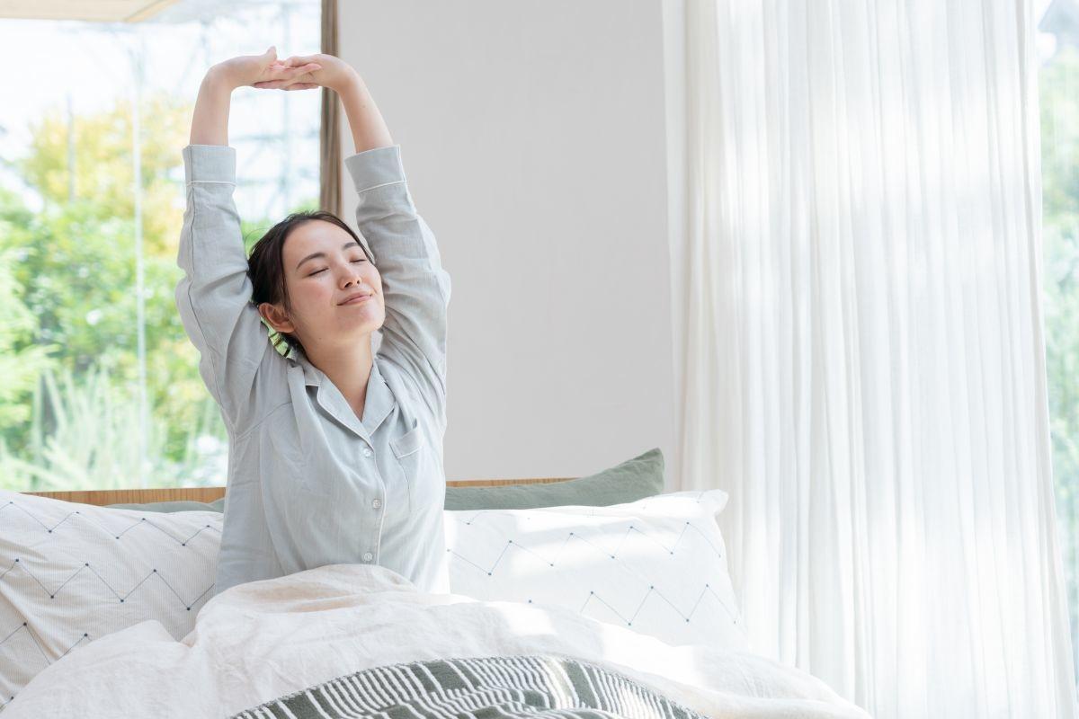 鄭淳予醫生表示,如果發現最近早上特別渙散、難以清醒,不妨從「不再貪睡」開始練習,為自己準備一場高品質的睡眠。