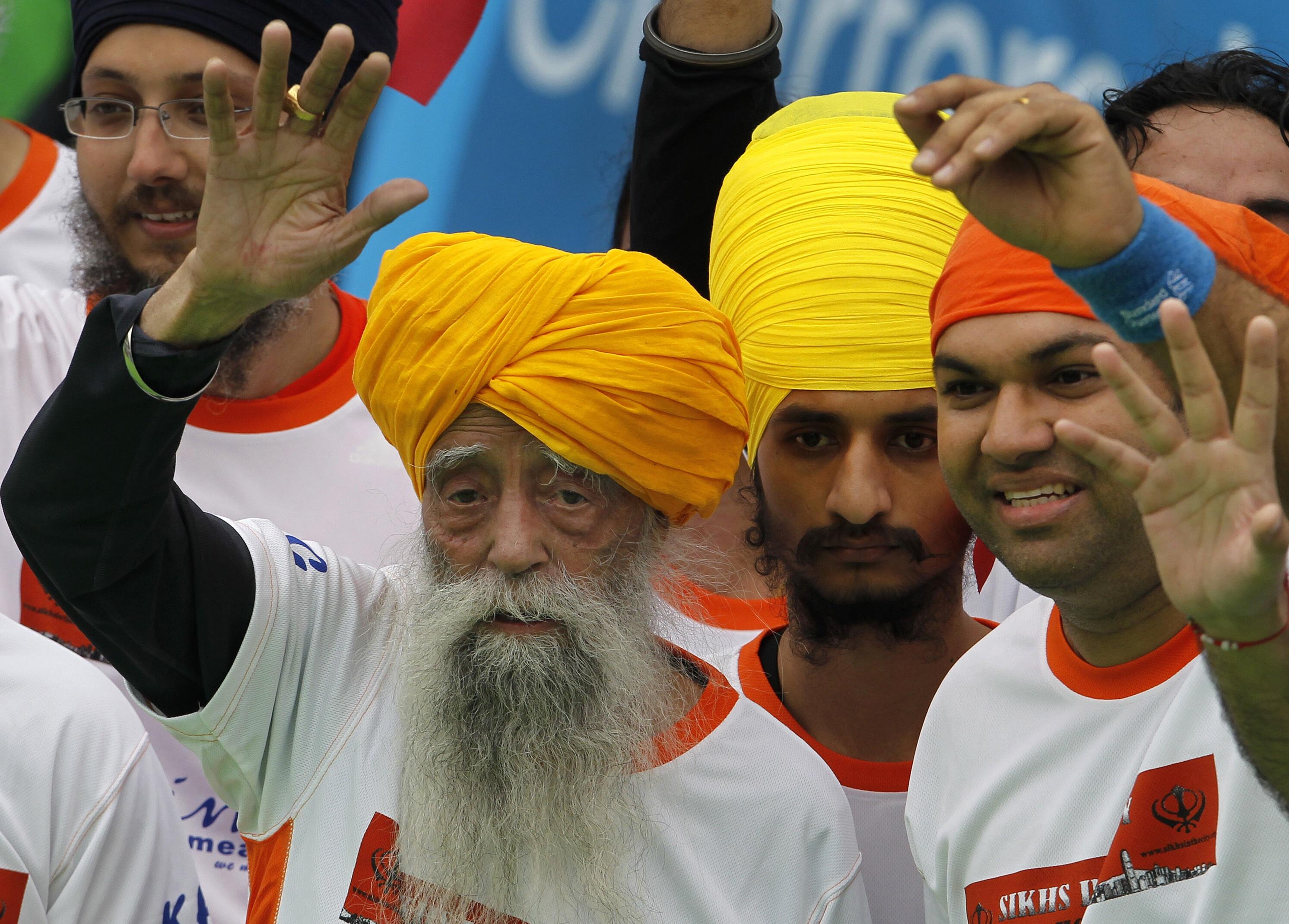 辛格近90歲才開始跑馬拉松,多次打破最年長跑手完成馬拉松的世界紀錄。(互聯網)