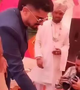 婚禮為期3日,本月12至14日在希萊村舉行,數百親友到賀,十分熱鬧。(互聯網)