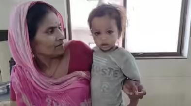 1歲男童戈文達玩死眼鏡蛇成為網上熱話。(互聯網)