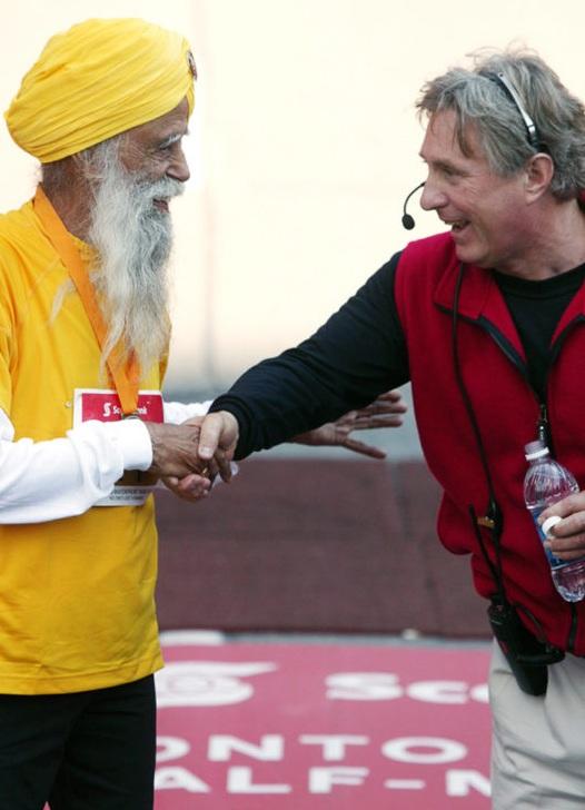 2003年,92歲的他在加拿大多倫多以5小時40分完賽,成為個人最佳成績。(互聯網)