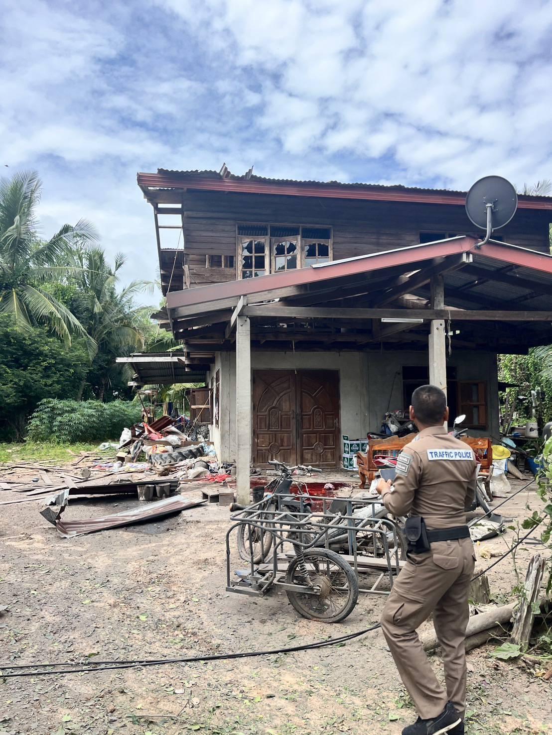 泰方表示,有建築物在柬埔寨軍方的砲火下受損。(泰國軍方FB圖片)