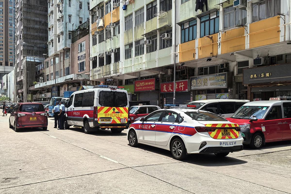 享和街今日間中有警員到場就違例泊車等行為執法。(網上圖片)