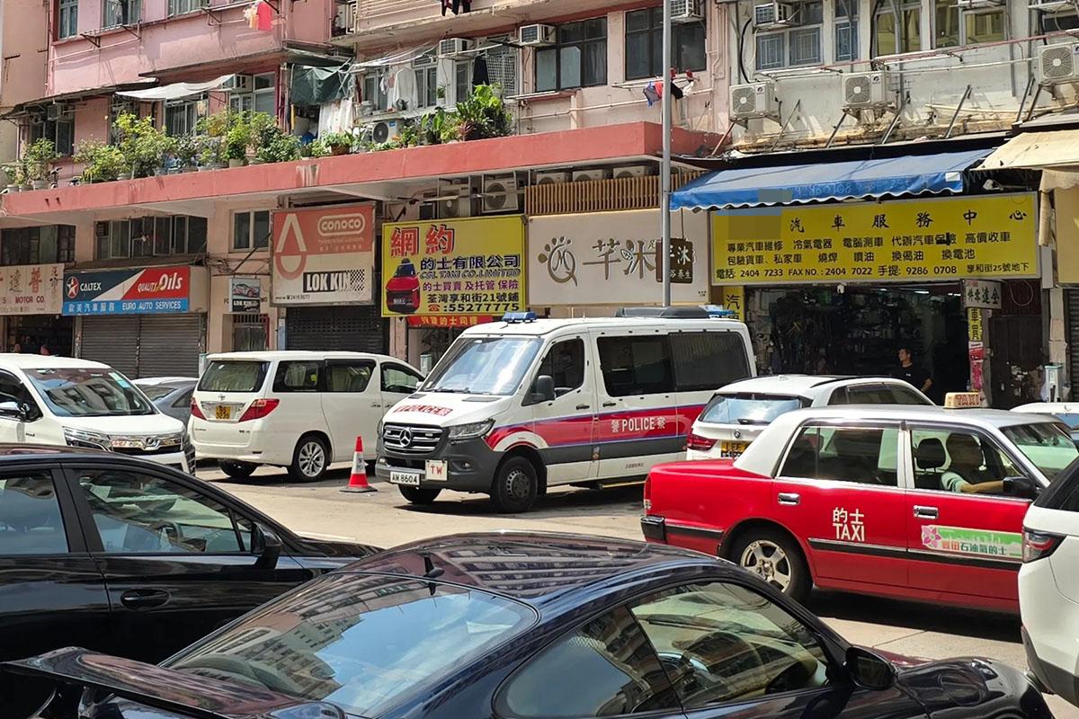 享和街今日間中有警員到場就違例泊車等行為執法。(網上圖片)