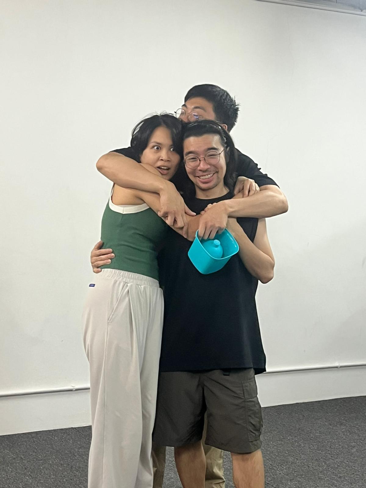 《碰!劇團》今次選擇了一個關於人類起始的故事。