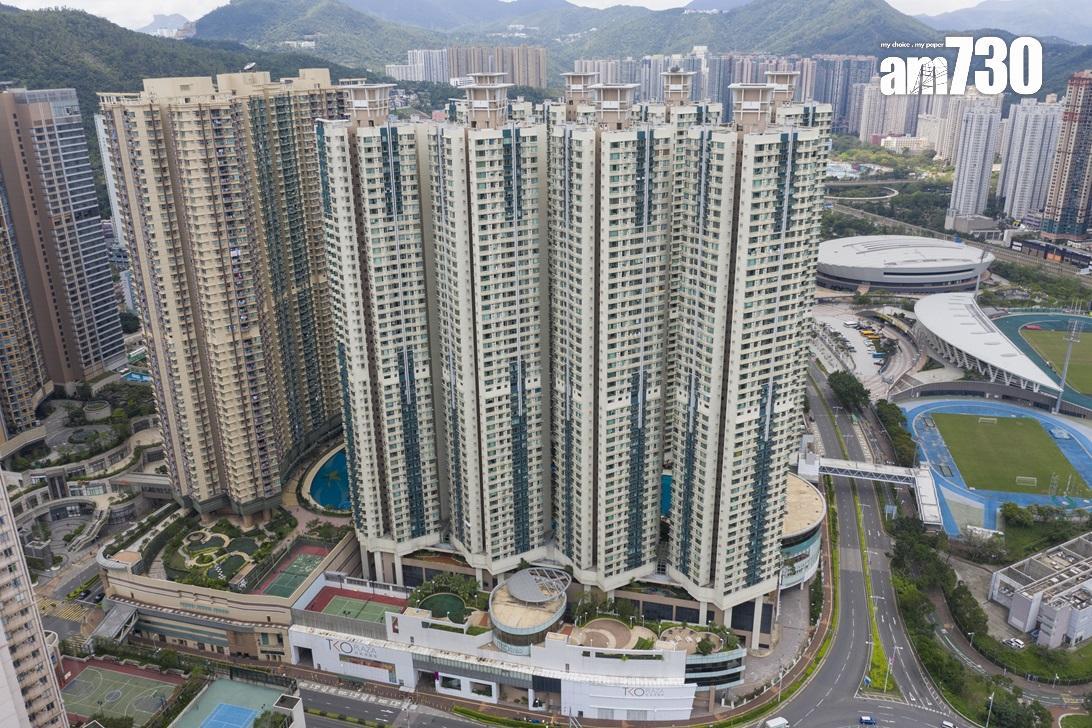 將軍澳廣場一手業主沽出三房「沙士貨」單位,帳賺近5球離場。