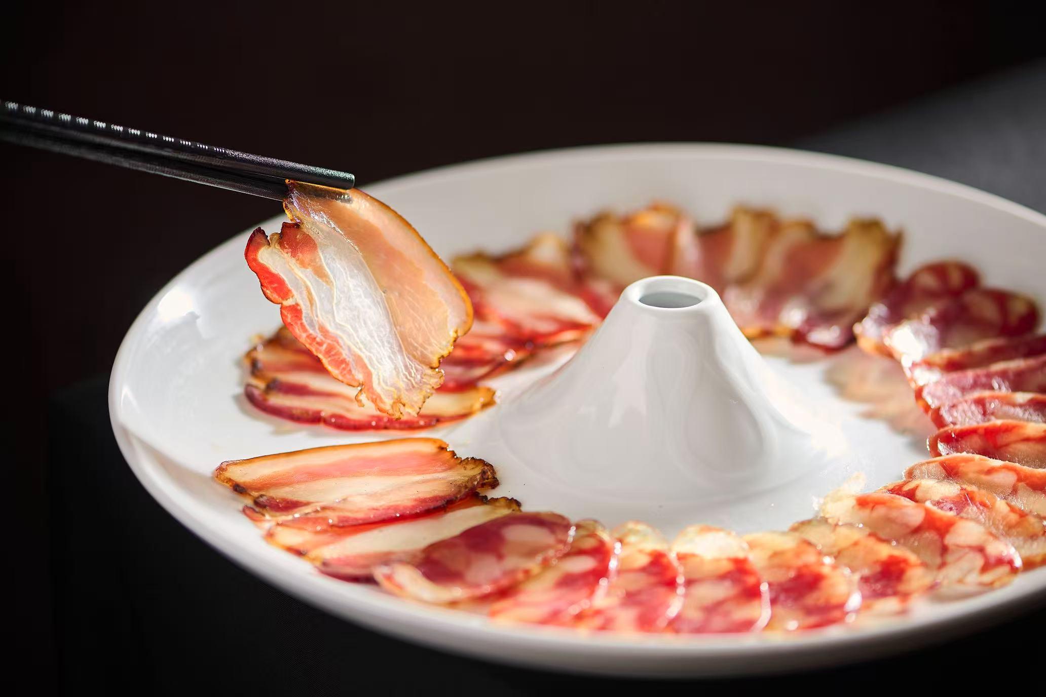 徐家渡香腸拼諾鄧鹽泥肉$188