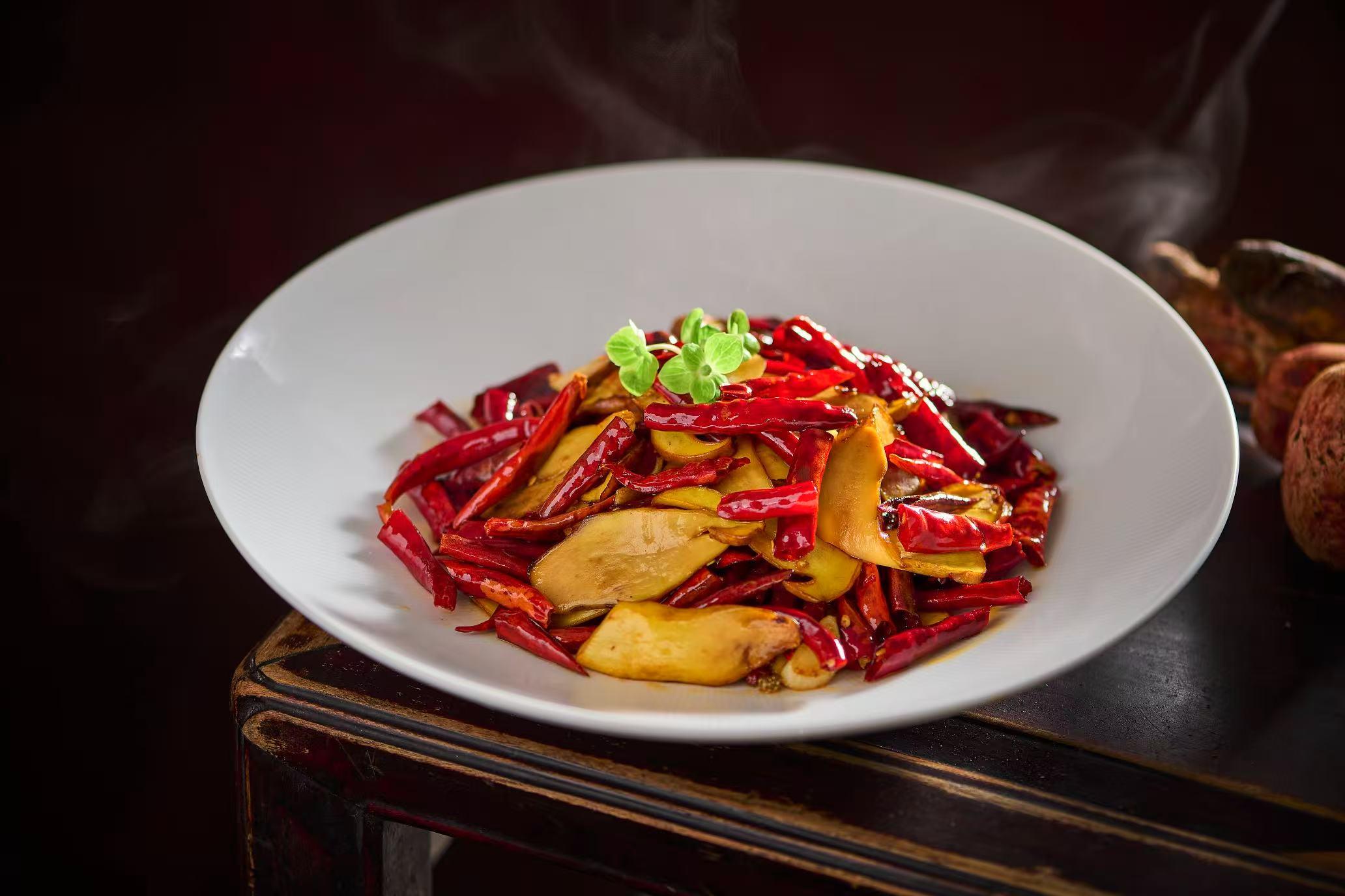 丘北乾椒炒牛肝菌($328)